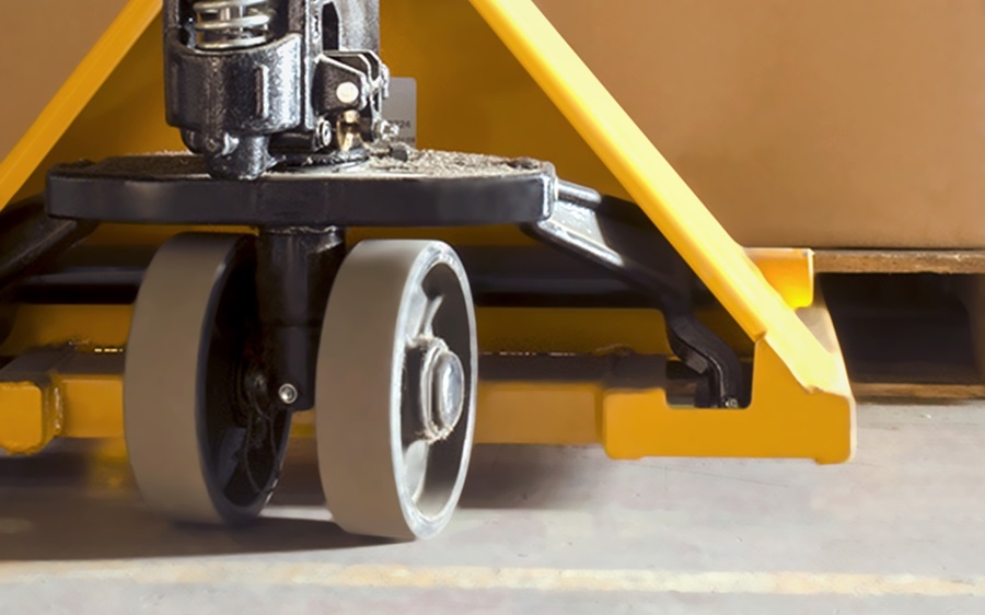 Solid Vulkollan® wheel coverings enable high travel speeds and outstanding elastic recovery.