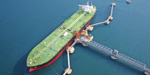 经久耐用的涂料和薄膜在海洋和雷达应用中提供长期保护。