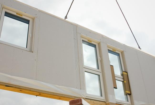 Walls, facades & roofs: Energy-efficient, economical and fire-safe insulation solutions