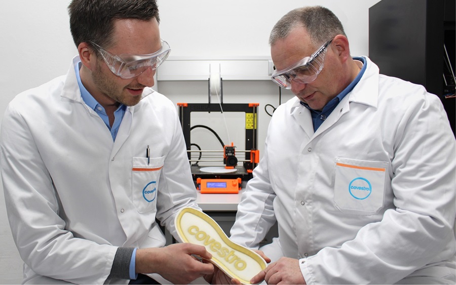 Bonding soles to shoe uppers is now possible via digital printing