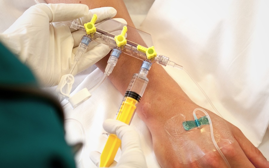 Makrolon® Polycarbonat-Medizintypen eignen sich hervorragend für intravenöse Zugangs- und Injektionssysteme.