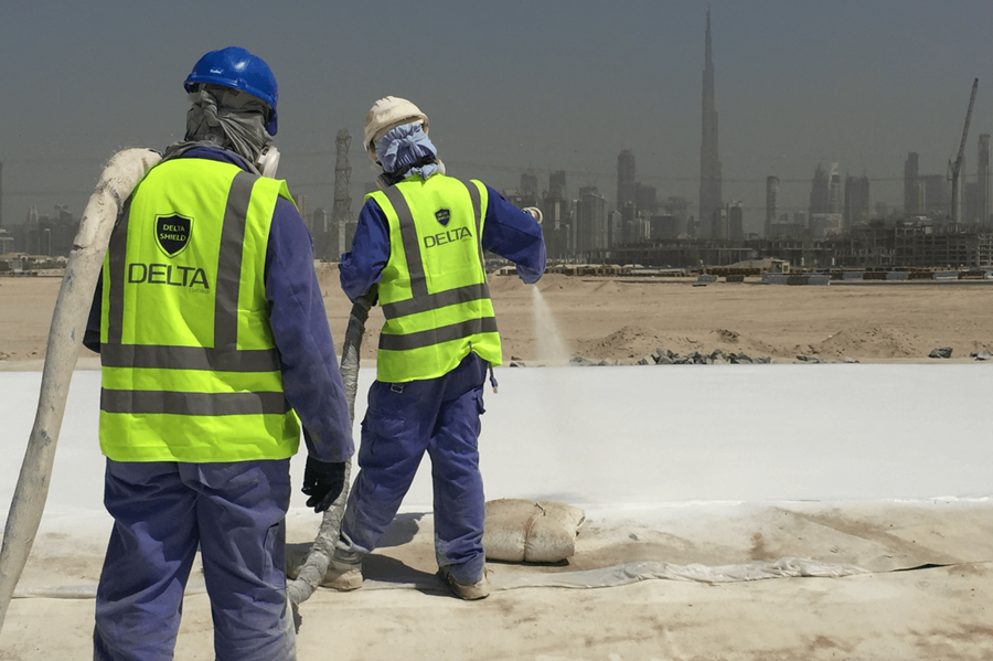 Waterproofing of splash zone areas of man-made lagoons