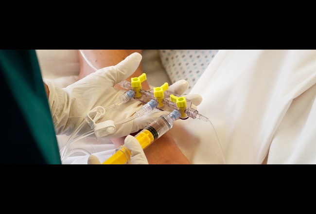 Elcam Medical的Marvelous™三通旋塞阀采用医用级模克隆® Rx1805。