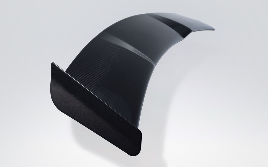 Airconcept® stellt mit Baydur® PU-Harzen leichte und dennoch stabile Spoiler für die BMW M-Modelle her