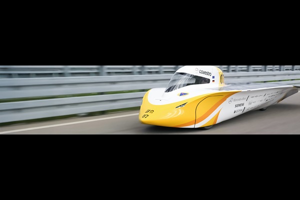 Auto refinish coatings for Team Sonnenwagen