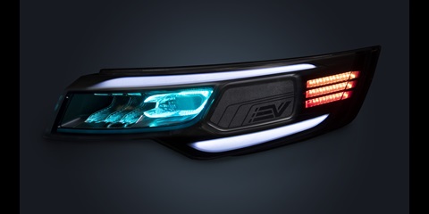 Mono-material headlamp in use