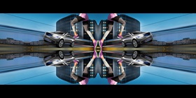 Ein Kaleidoskop Bild, das ein Gebäude, ein Auto und einen Läufer zeigt, wobei die Komponenten über die Mitte des Bildes gespiegelt werden.