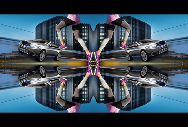 Spiegelbildliche Darstellung von Autos, Gebäuden und Sportbekleidung, wo digitale Drucktechnologien relevant sind.