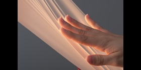 Extra-matte Platilon® XM-TPU-Folien für medizinische Anwendungen. Beispiel: Hautton für die Anwendung in der  Pflastern.