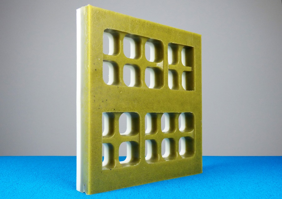 Sorting screen used in the mining industry