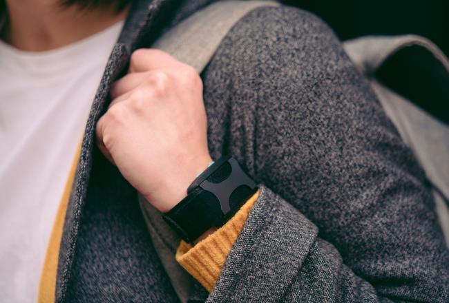 Apollo wearable utilizing Makroblend® M525 PC+polyester blend