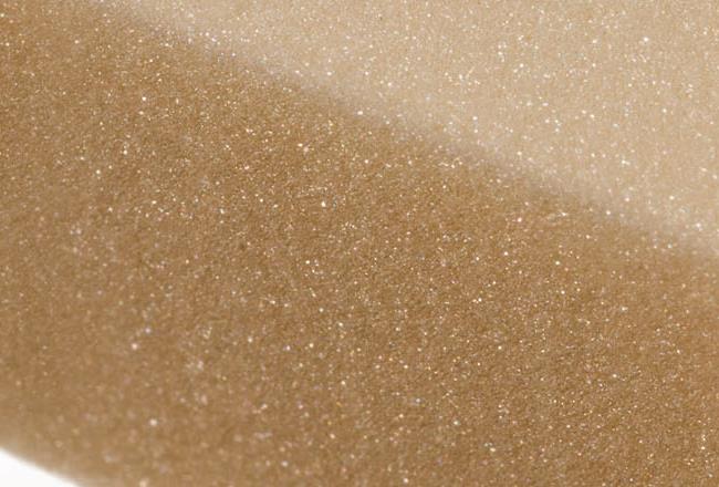 The innovative Microcell polyurethane foam features excellent thermal insulation, strong mechanical strength, good processing performance, and helps control the cost of thermal insulation materials throughout entire refrigerators within a designated range.
