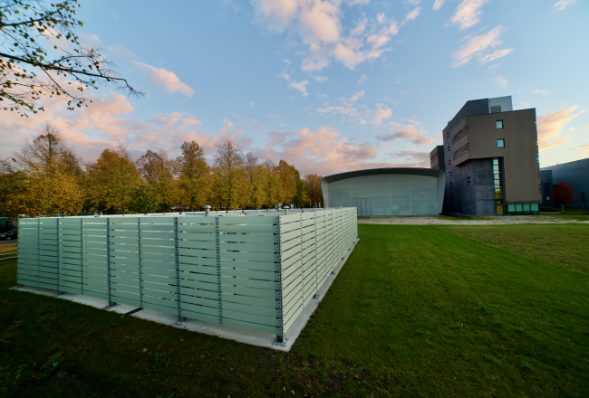 Desmocomp® PU in FRP fencing on the Fraunhofer IGCV campus highlights the advantages of composite materials.