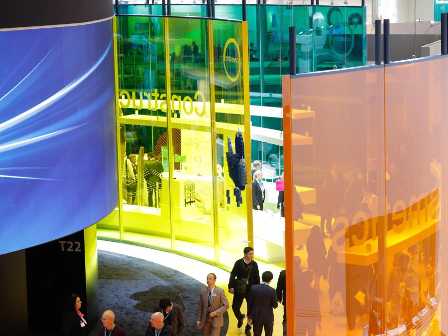 In 2019, Covestro’s booth at K Fair featured transparent colored walls made of polycarbonate sheets.