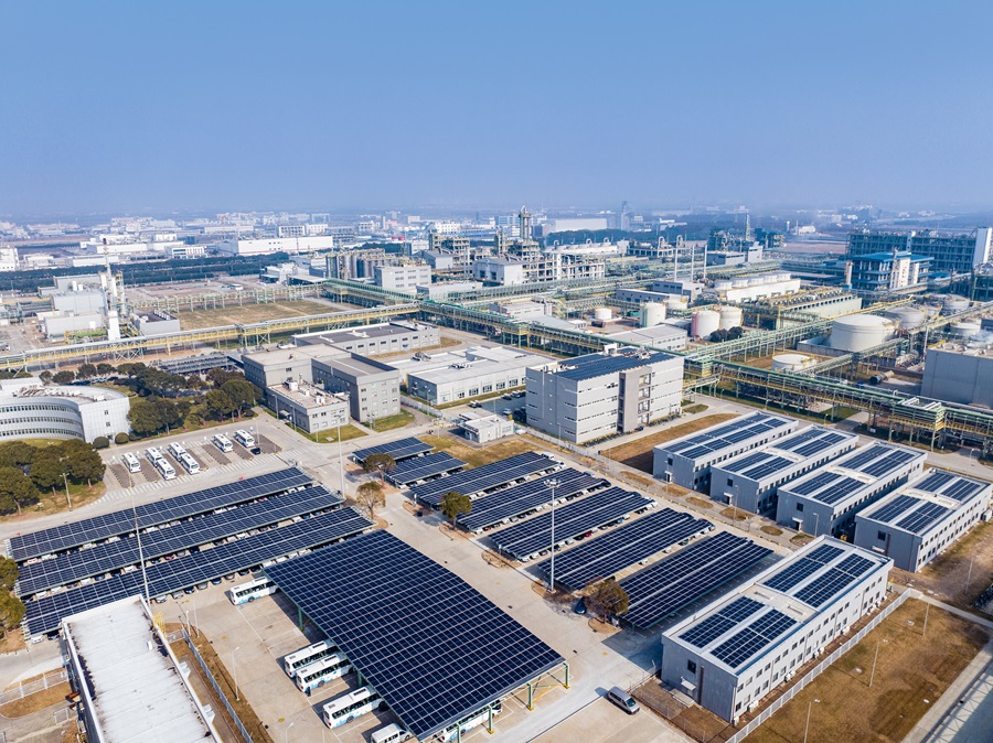 Solar facility powered by PU composites